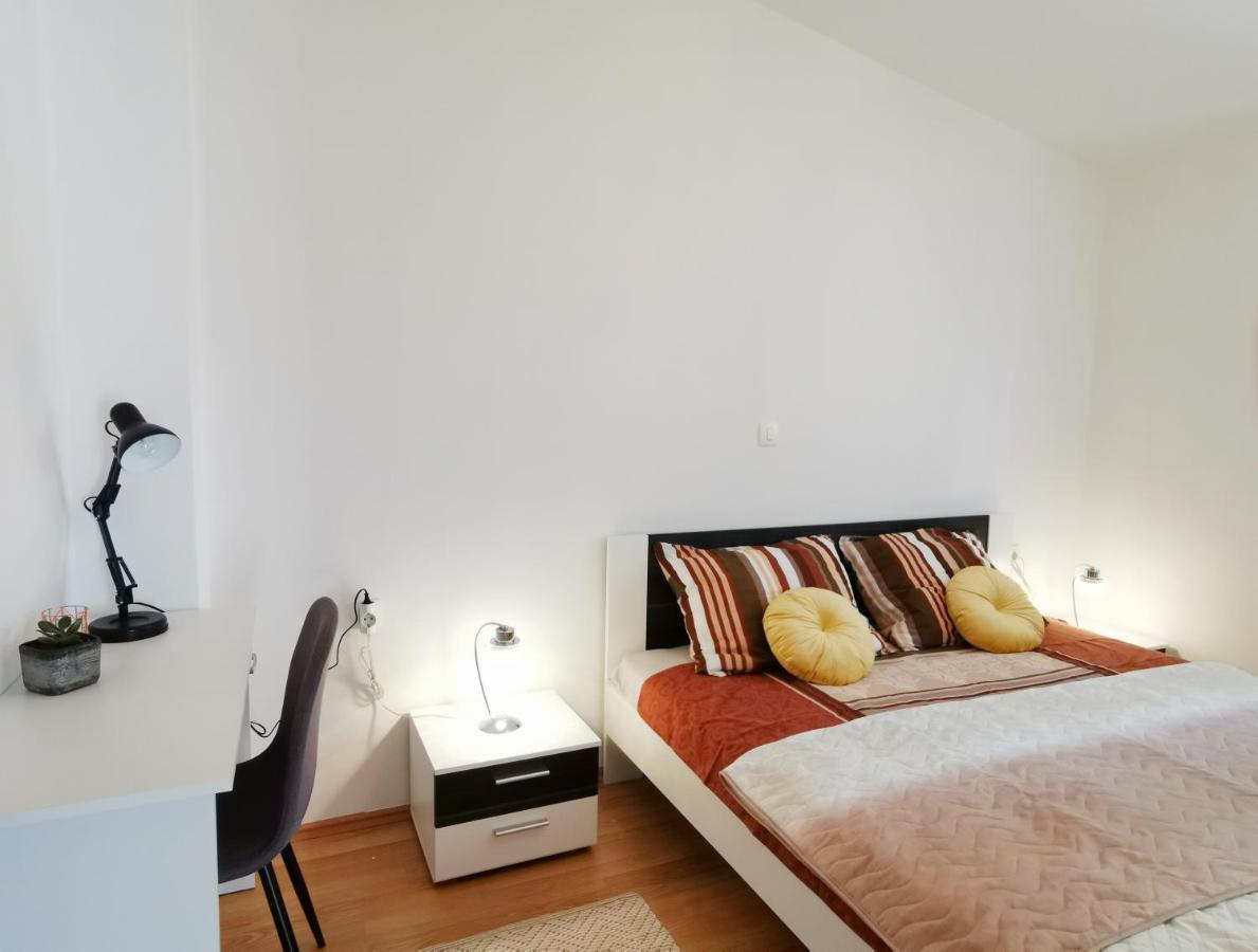 Holiday House Nela Labin  Bagian luar foto